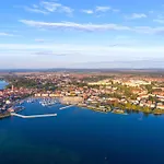 Cityflair Ueber Dem Yachthafen 바렌